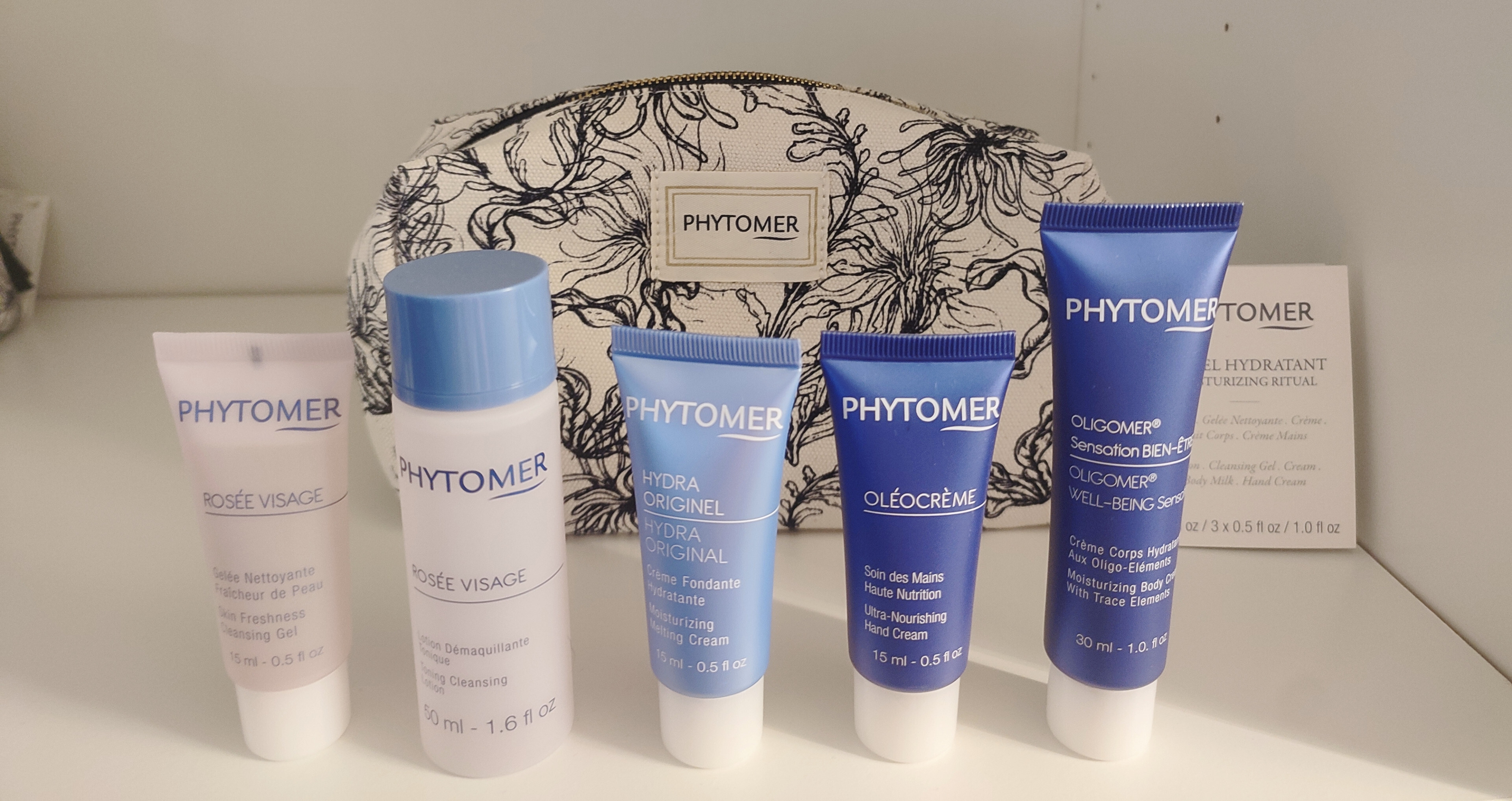 Monatsaktion im August, Phytomer Rituel Hydration, Necessaire mit Phytomer Produkten in Reisegrösse, auf der Homepage von Lotus Cosmetic Olivia Ellenberger GmbH, Olivia Ellenberger, Kosmetikerin EFZ